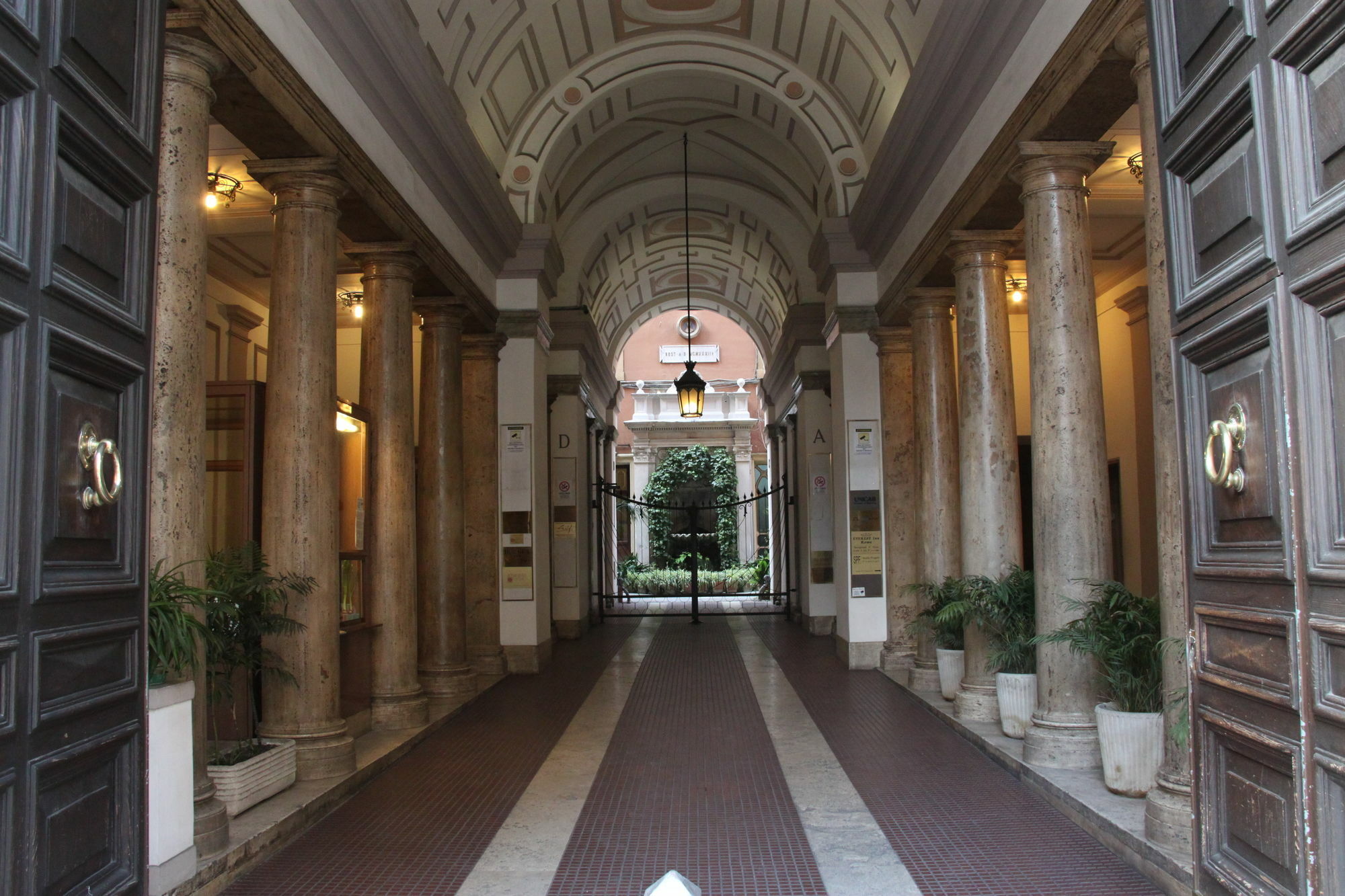 Hotel Persepolis Roma Exterior foto