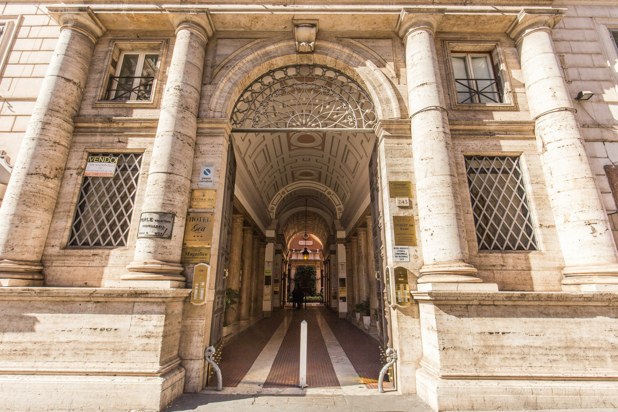 Hotel Persepolis Roma Exterior foto